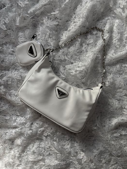 Torebka prada biała na ramię lub do ręki