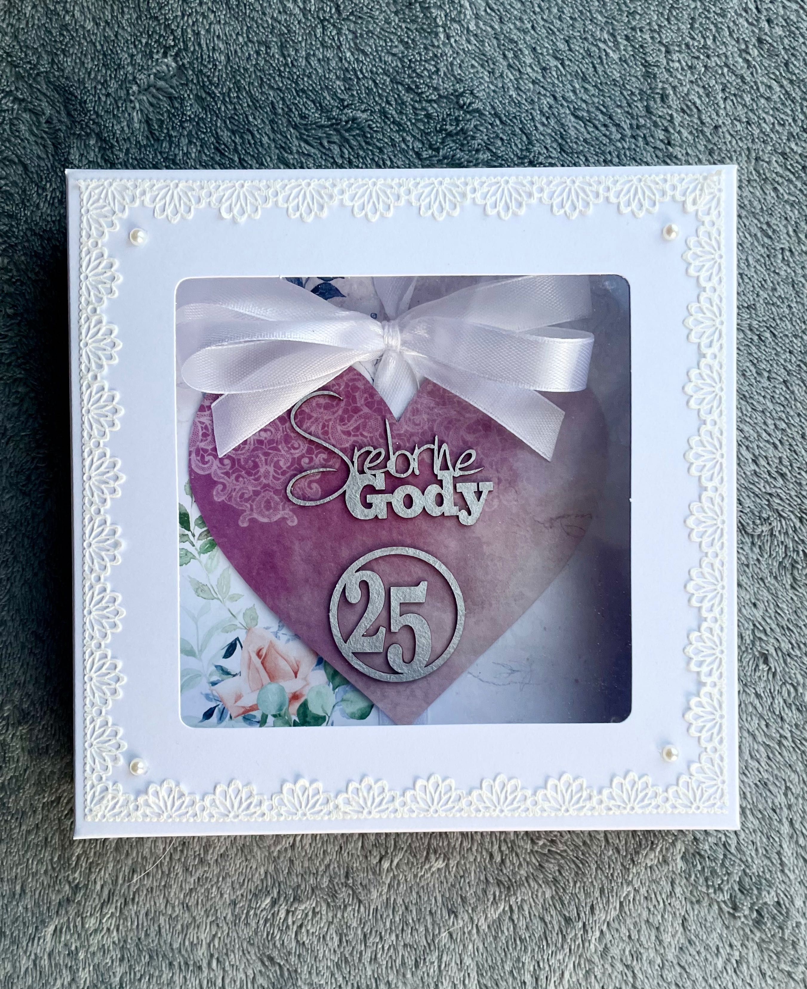 Kartka z okazji rocznicy ślubu w pudełku personalizowana serce