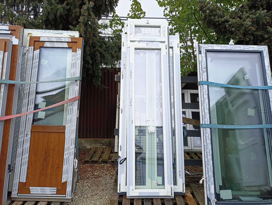 Okno balkonowe pcv 66/274 białe