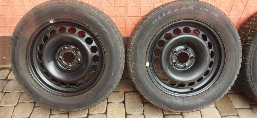 R16 Volkswagen-Seat-Audi A4-A6-Mersedes-Skoda-Резина 225-55 зима