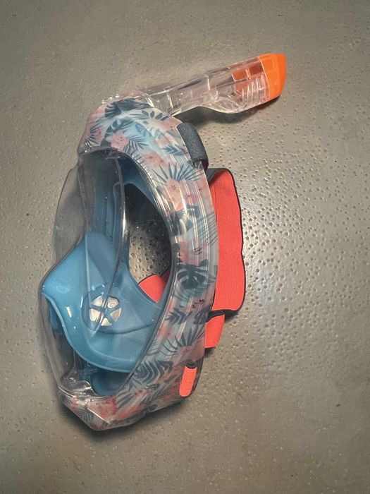 máscara de snorkeling de rosto inteiro