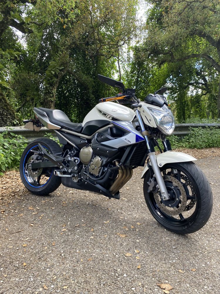 Yamaha XJ6 Naked 2013 | 29000 km | Manutenção em Dia