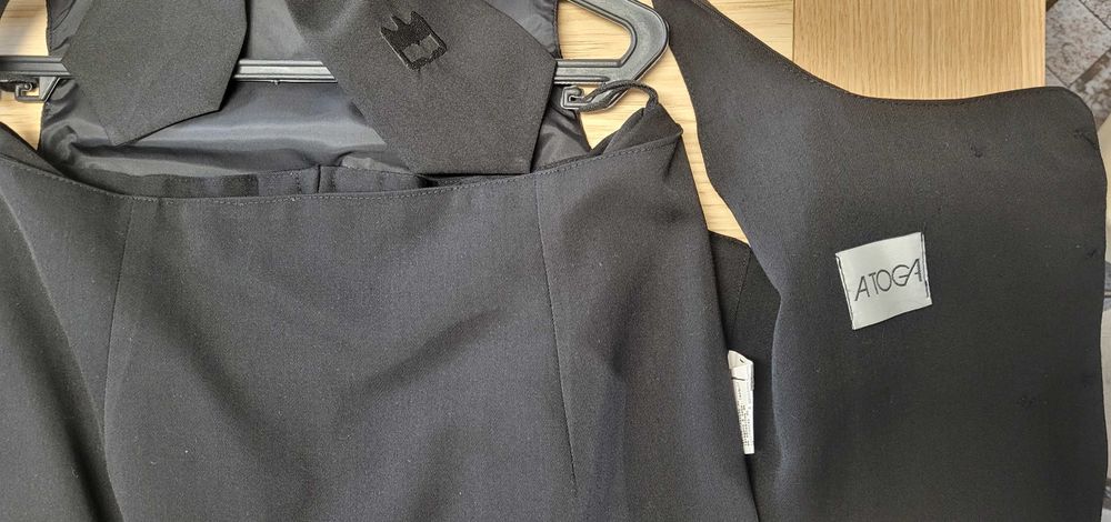 Traje Académico Feminino - Universidade de Aveiro