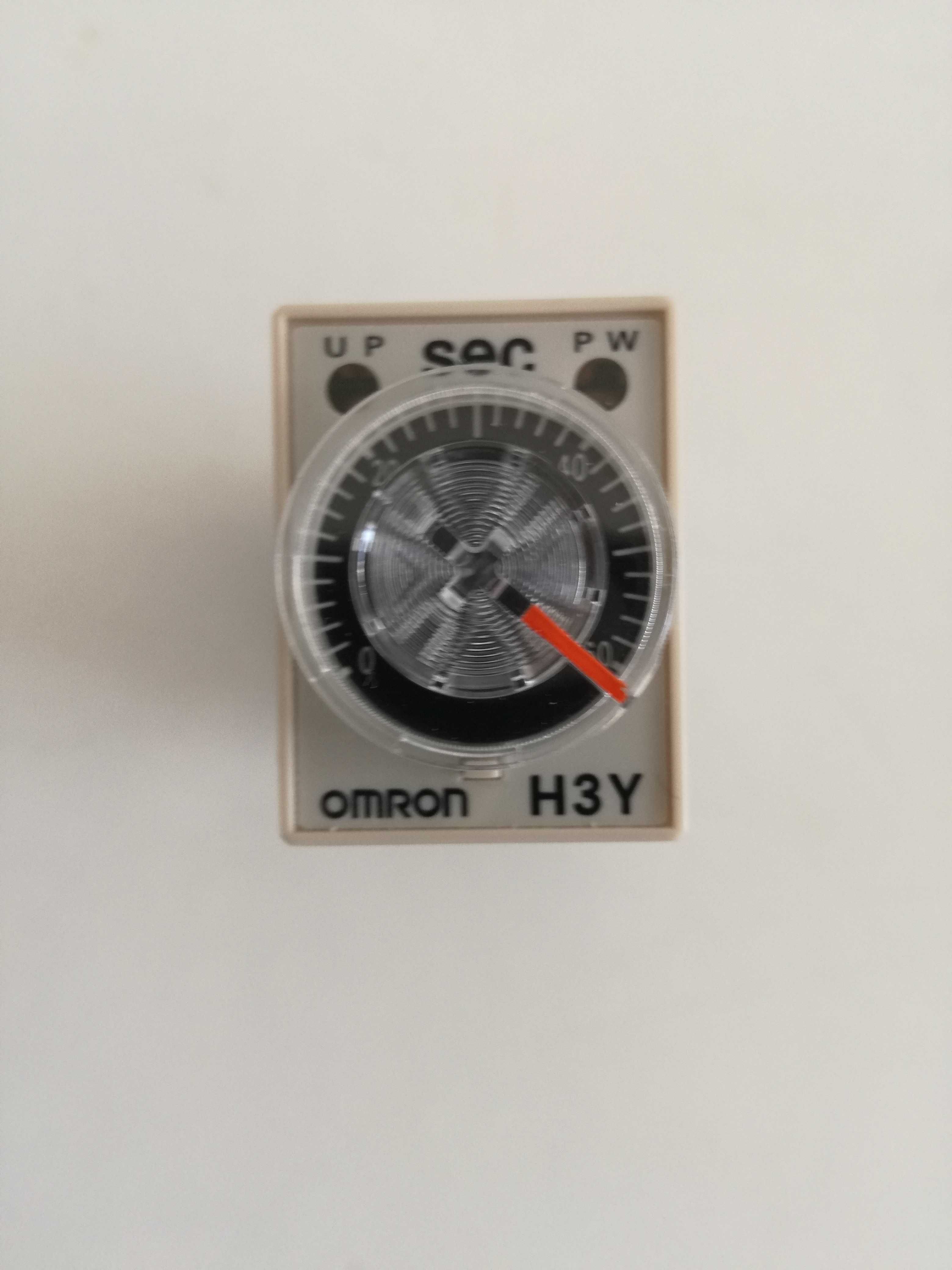 Relé temporizador Omron H3Y-4 DC24 60S novo