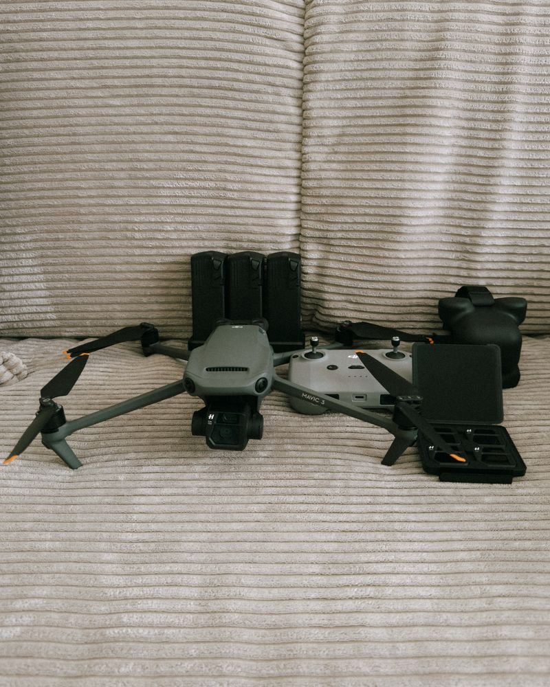 Квадрокоптер DJI Mavic 3 Fly more combo, дрон