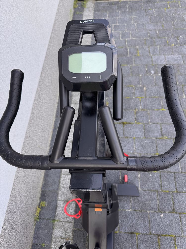 Rower stacjonarny spinningowy