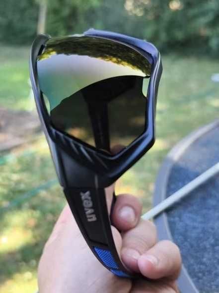 UVEX. Okulary przeciwsłoneczne rowerowe UV400.