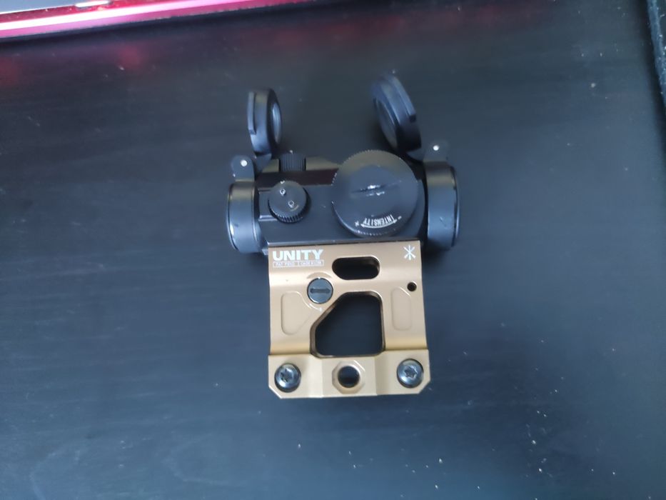 Red dot t2 + mount