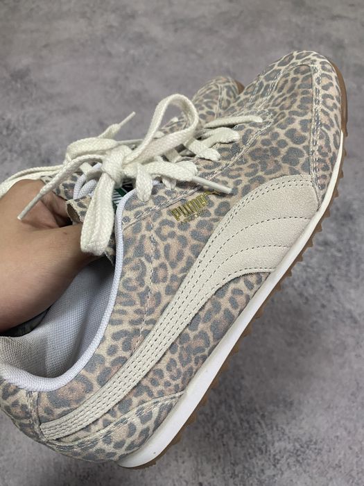 Кросівки Puma Жіночі