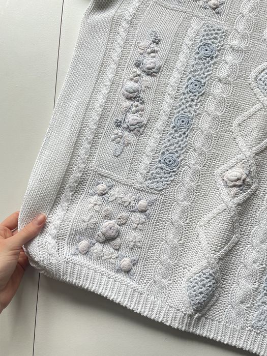 Vintage oversize sweter dziergany biały z naszytym wzorem retro