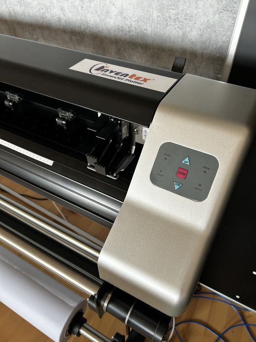 Ploter InvenJet 1250CZ-2H o szer. druku 120 cm z głowicami