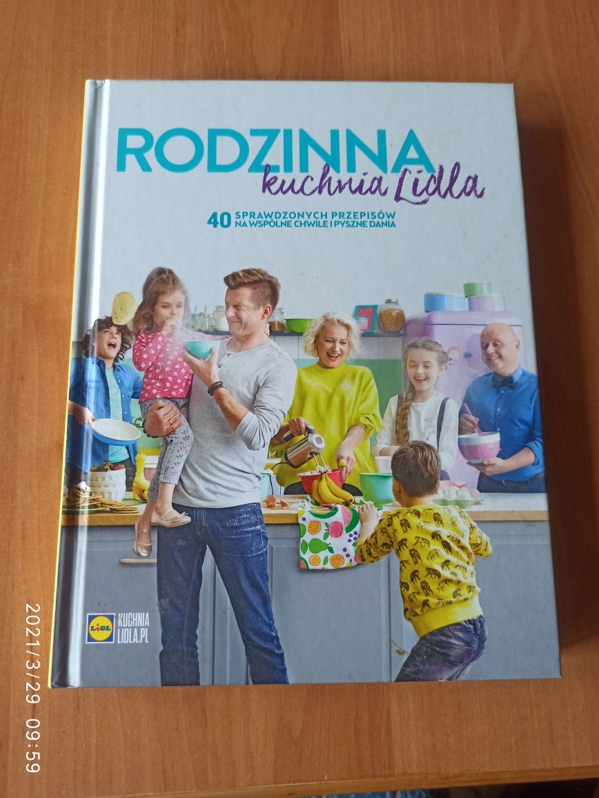 Rodzinna Kuchnia Lidla / 40 Przepisów / Książka Kucharska