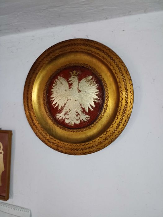 Sprzedam godło Polski na drewnie. Cena 125 zł