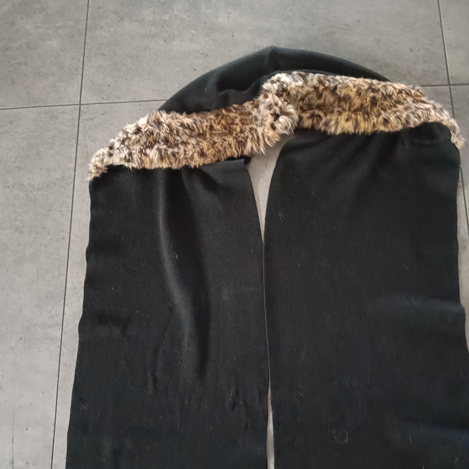 Szalik, komin czarny z futerkiem