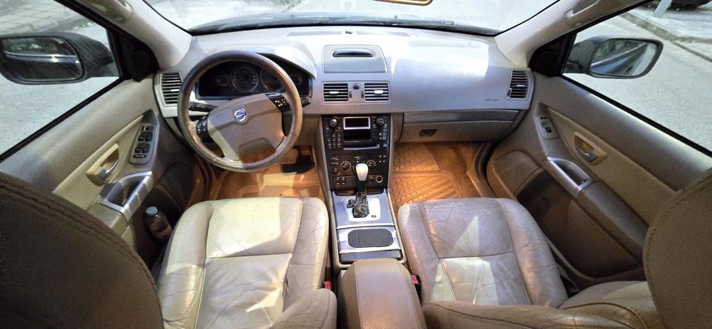XC 90 D5 163CV a diesel de 2004
