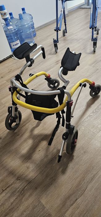 Дитячі ходунки для реабілітаціі R82 розмір 1