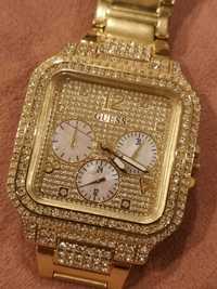 Relógio Guess Gold com cristais