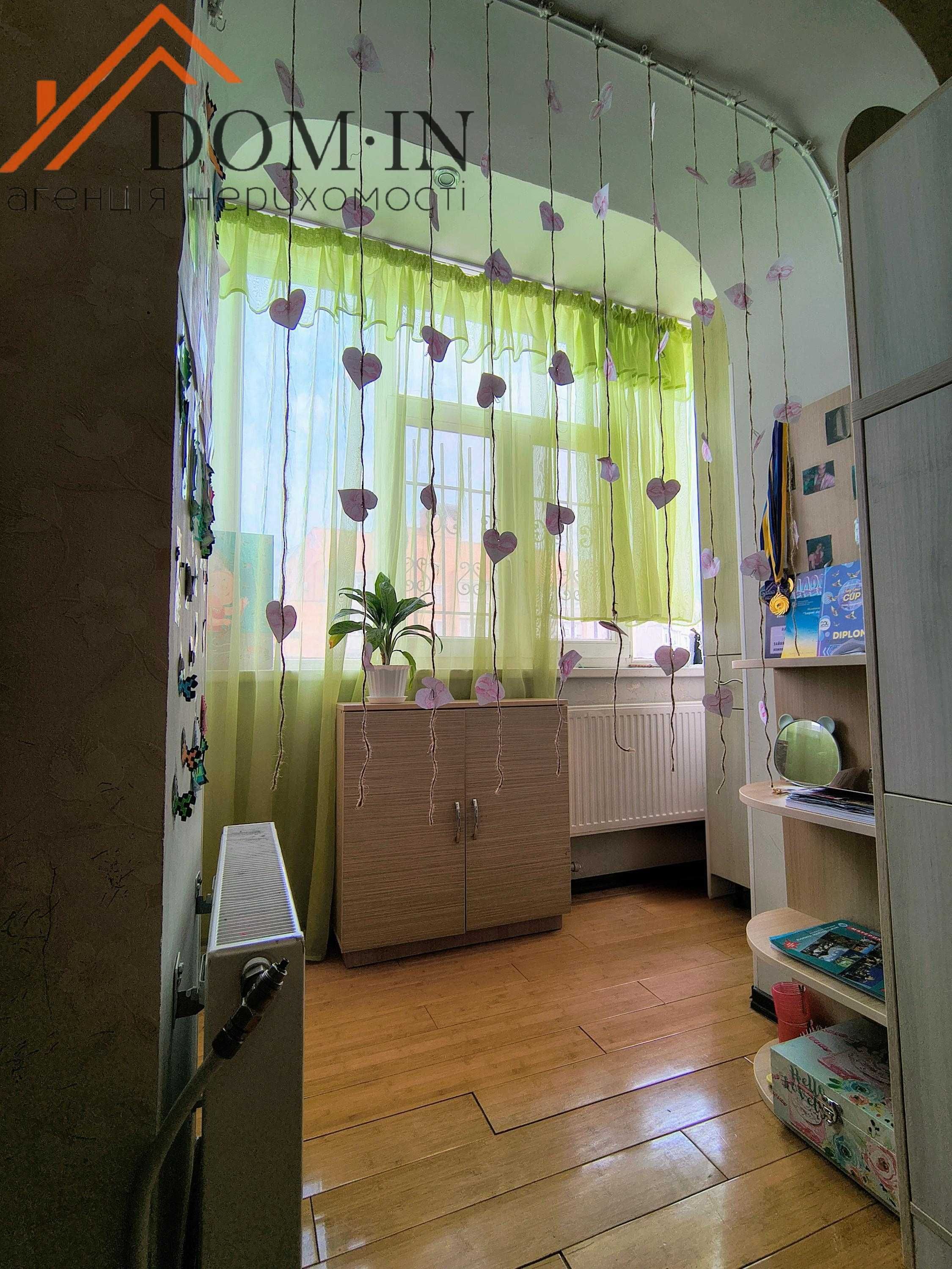 Продам 3к квартиру з автономним опаленням.  Залишається все!