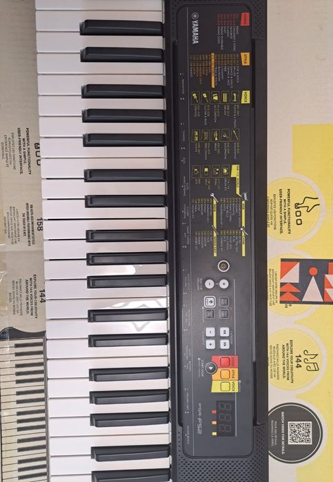 Синтезатор YAMAHA PSR-F52