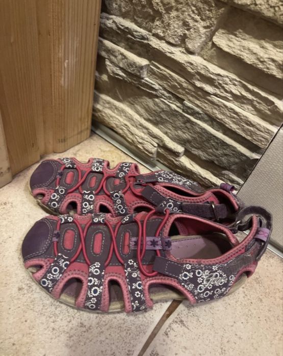 Rozowe buty geox