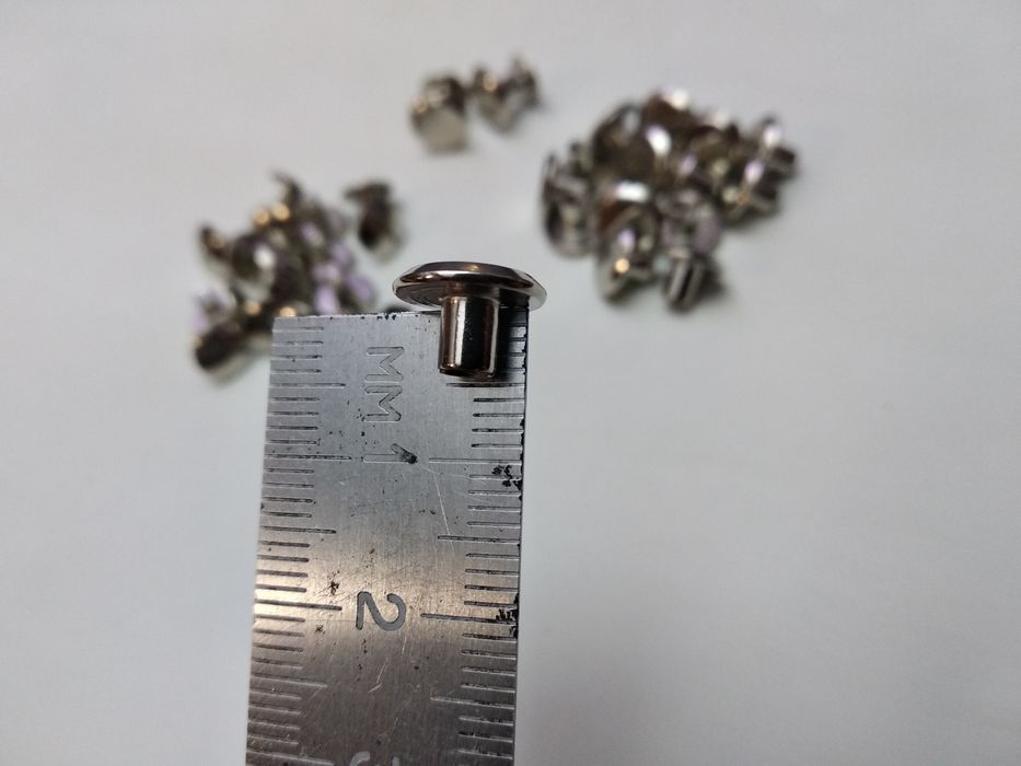 Винты ременные в трёх цветах антик, никель, темный никель.