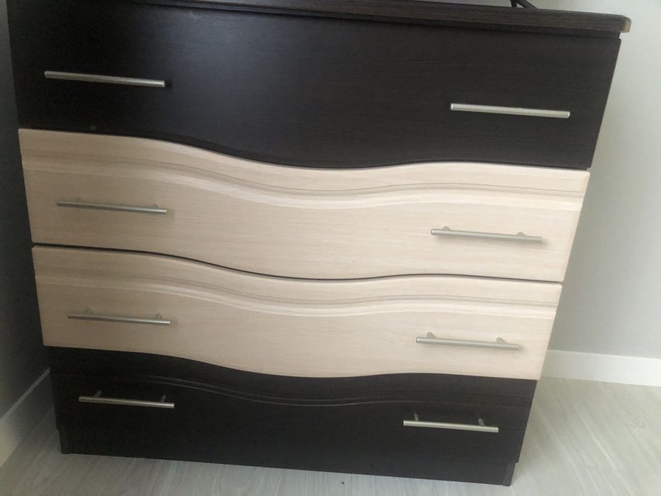 Продам комод і тумбу