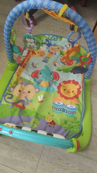 Fisher Price mata z pianinkiem