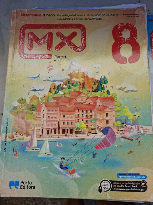 Livro 8* ano MX 8 _ manual usado e atividades.como.novo  Entrego em mã