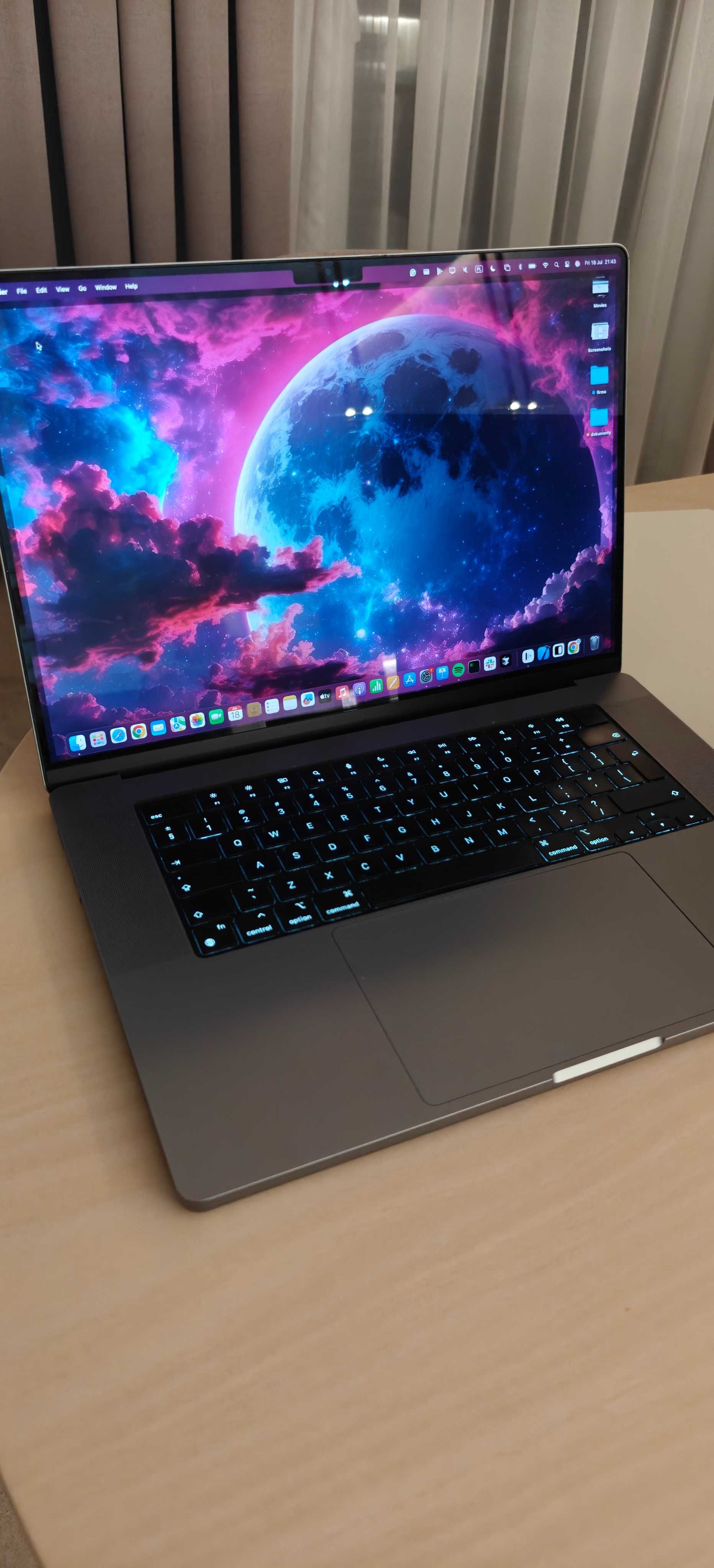 Macbook Pro 16 M1 PRO 32GB/512GB - Srebrny