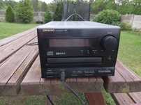 Amplituner Onkyo CR-185. Stan bardzo dobry.