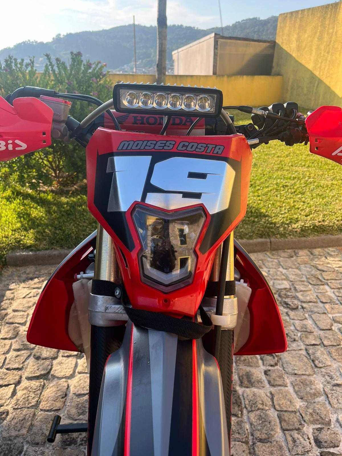 Honda CRF250X Enduro