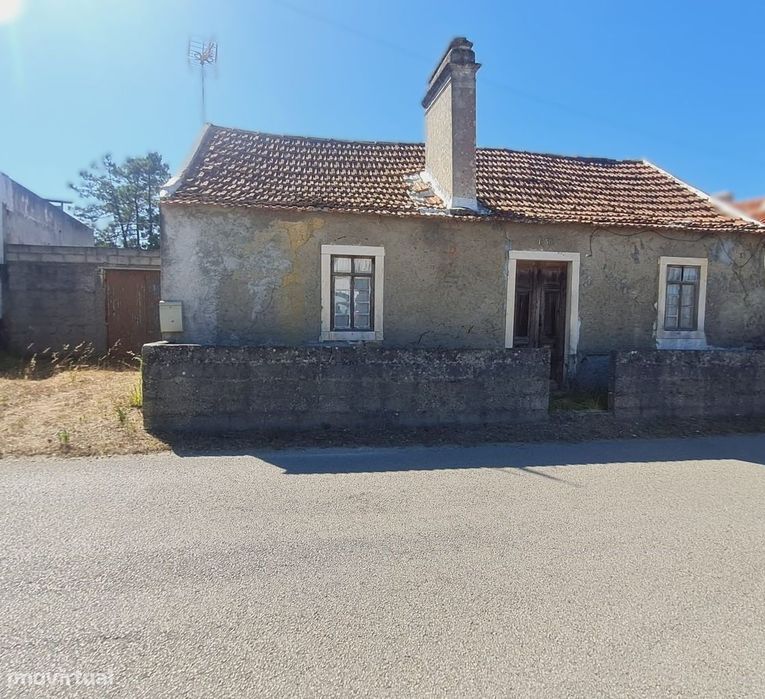 Moradia / Terreno / Furo / Casal dos Secos / Coimbrão / Leiria