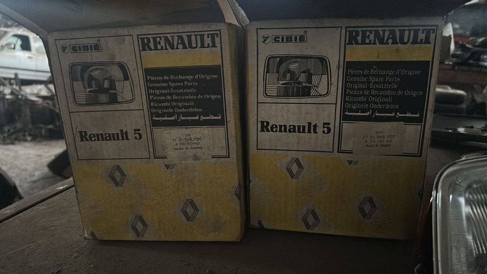 Renault 4l e 5 faróis
