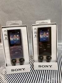 MP3 плеєр Sony NW-E394B Black / Sony NW-E394L Blue