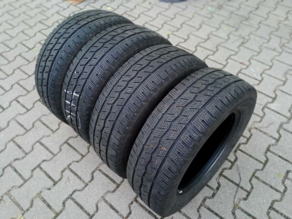 Hankook 16 215/65 Winter I*cept LV Opony Zimowe Komplet bus
