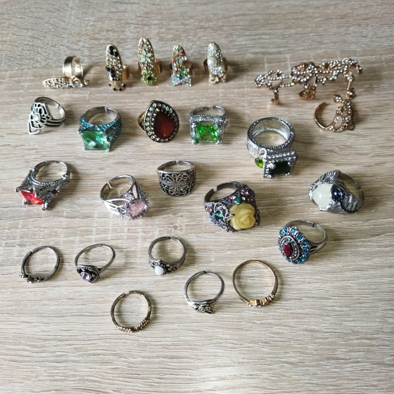 Женские украшения