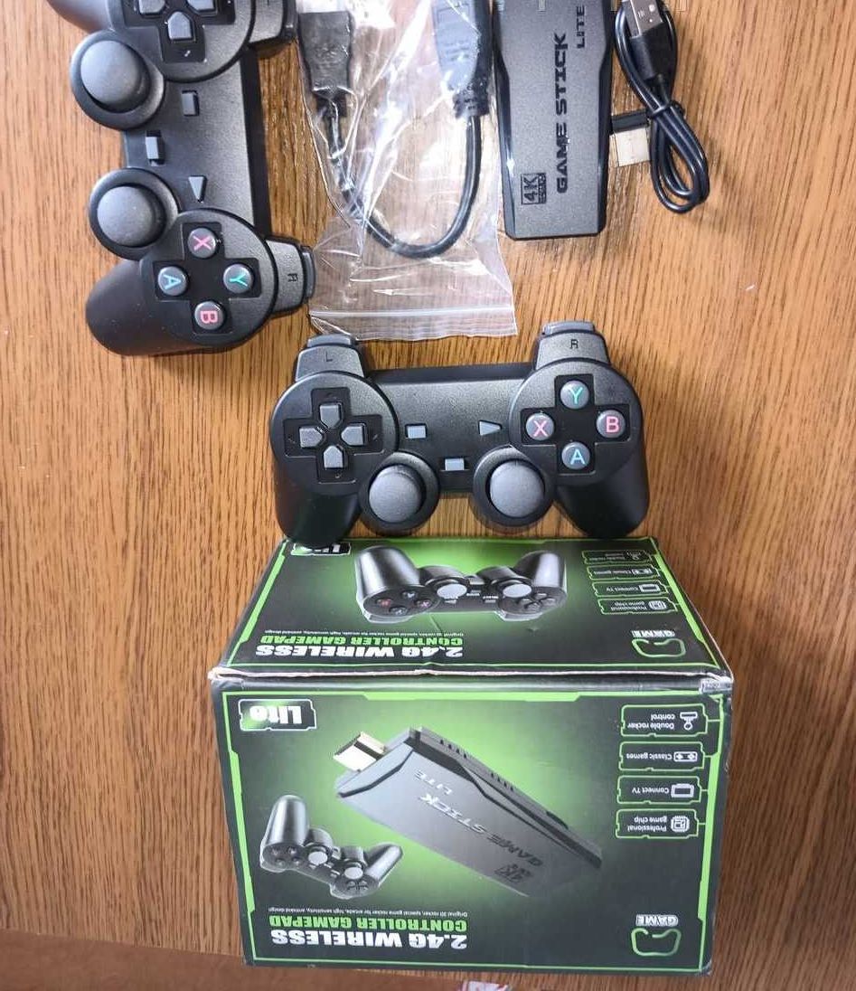 Игровая приставка game stick 64 гб m8 20000 игр dendy sega sony