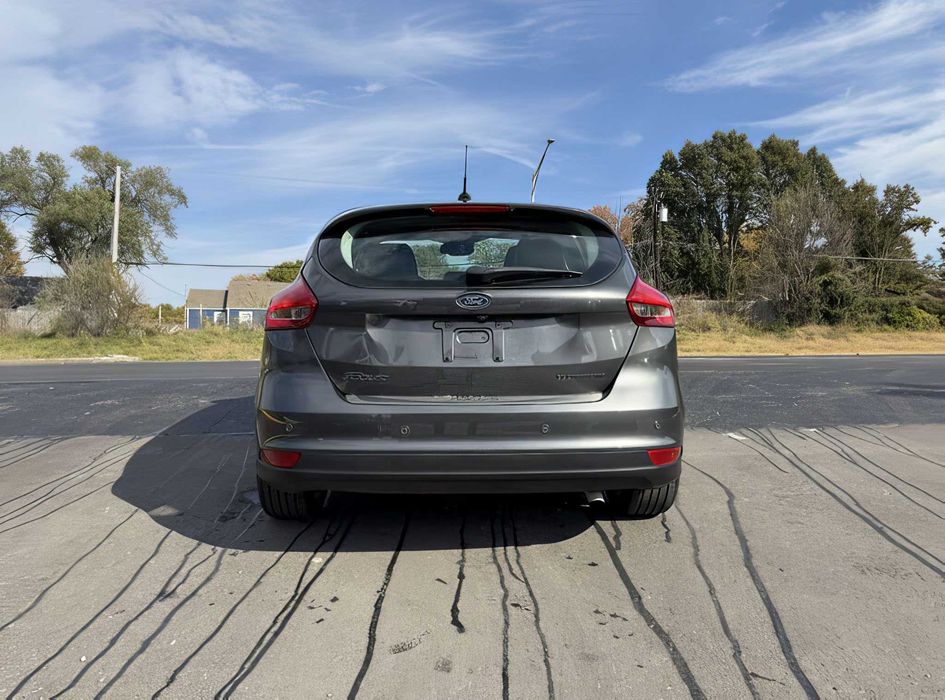 Ford Focus      2017