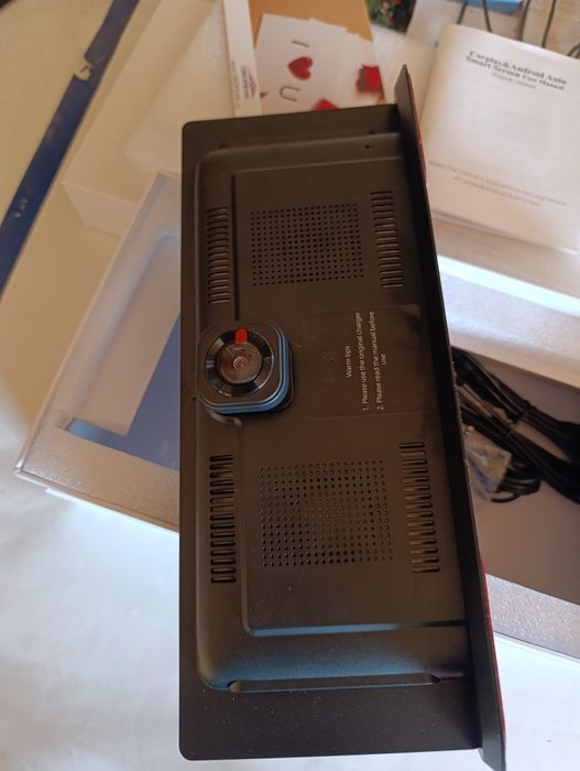 Продам К8pro 11.3 автомобільний єкран з функцією GPS навігатора