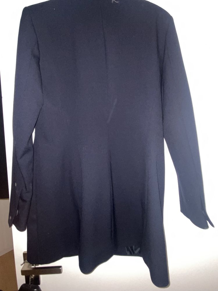 Casaco azul escuro marca Zara