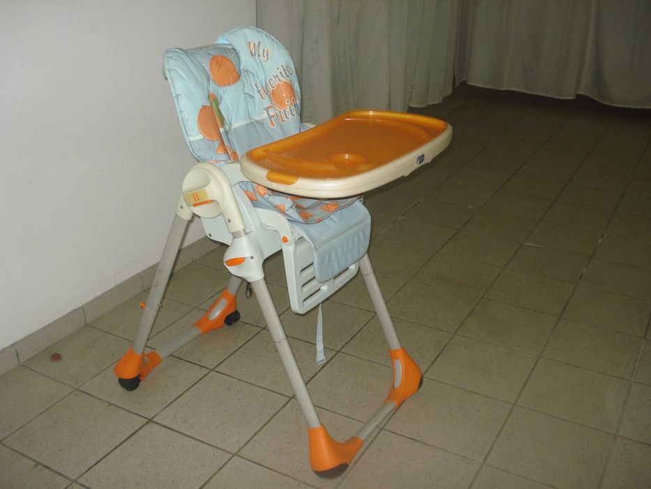 Cadeira de refeiçao para criança