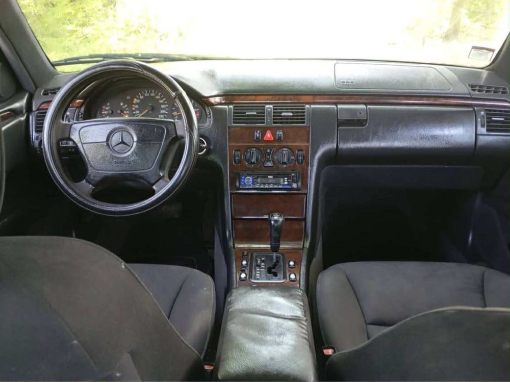 Mercedes E220 D caixa automatica