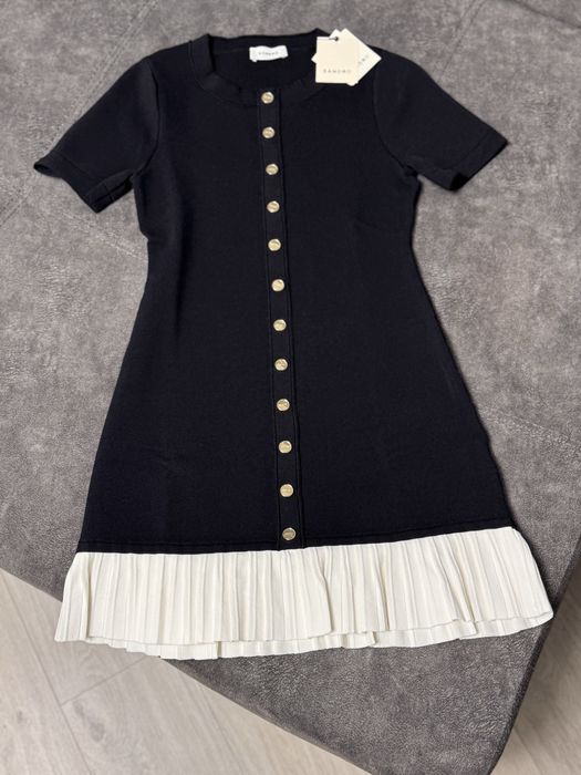 Чорна базова сукня sandro оригінал