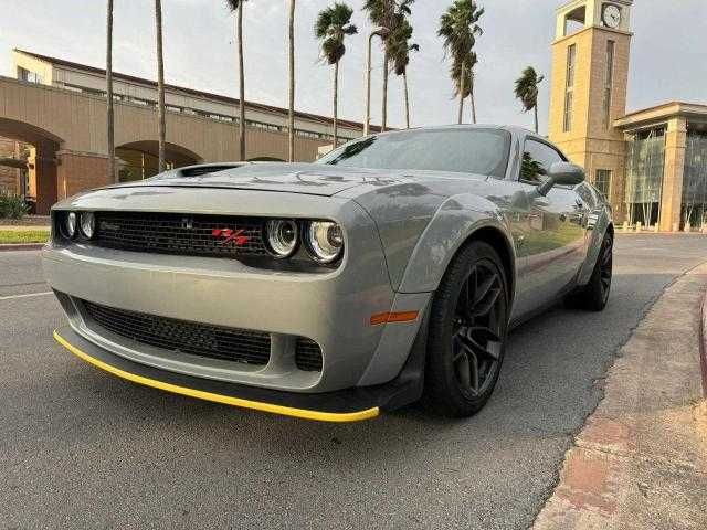 Dodge Challenger 2022 Року