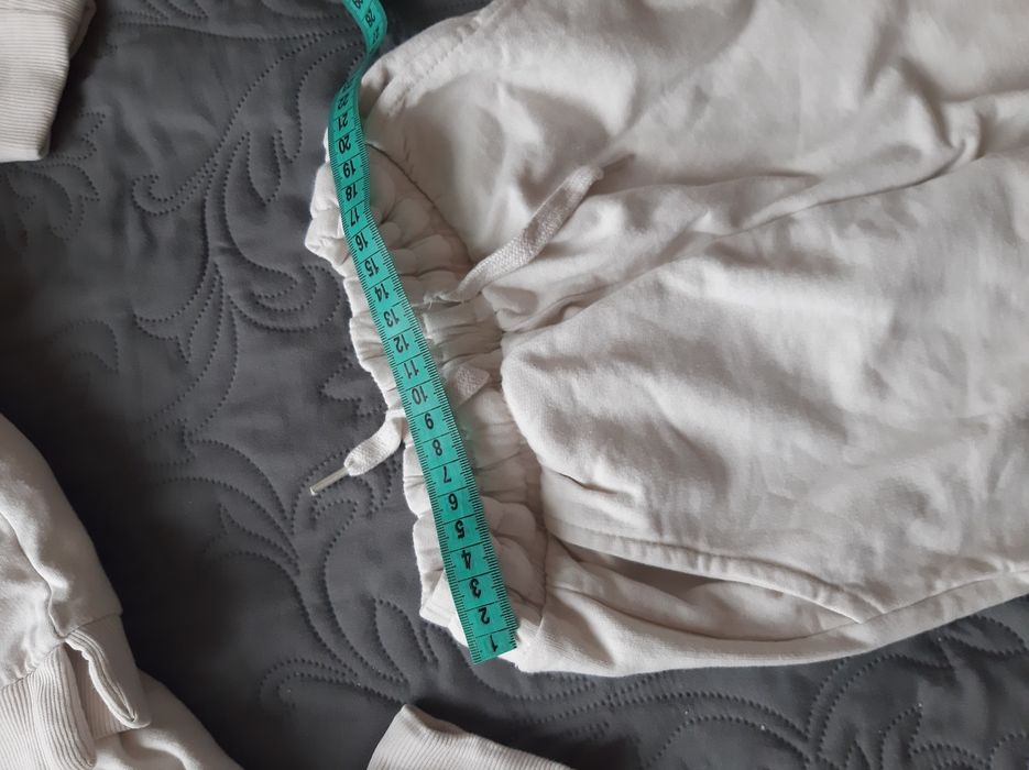 Спортивний костюм .