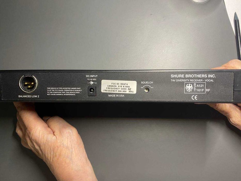 Продам радио микрофон SHURE SM-58 ( original Mexico)
