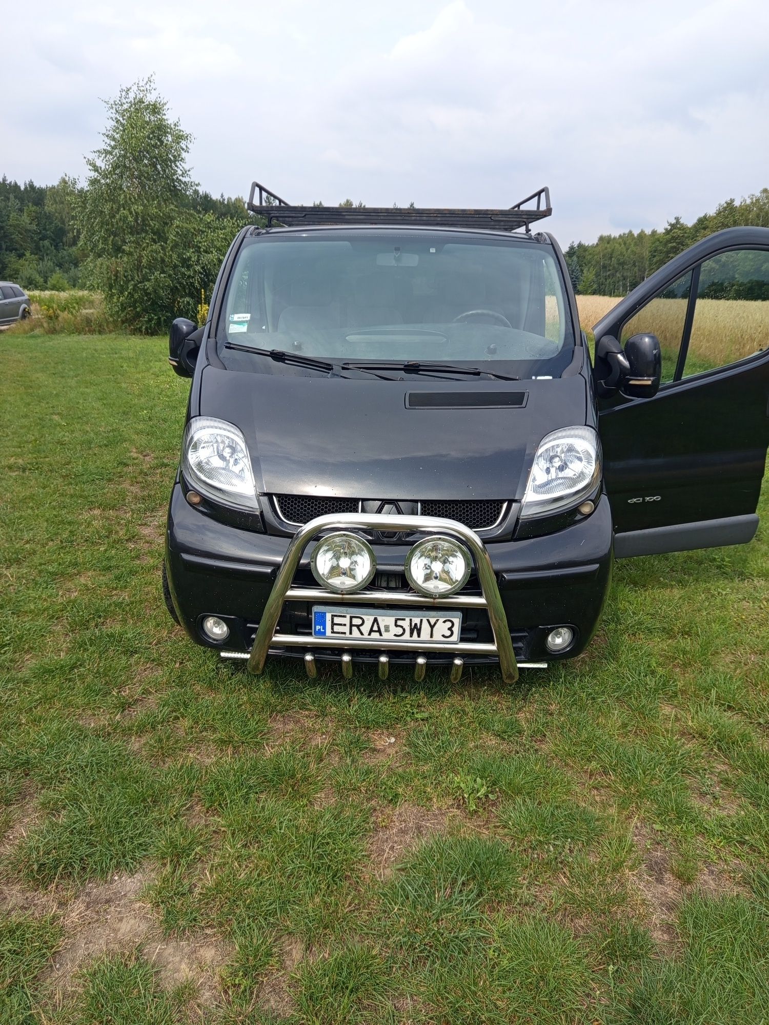 Renault Trafic 1.9 dCi 101km 6 osób