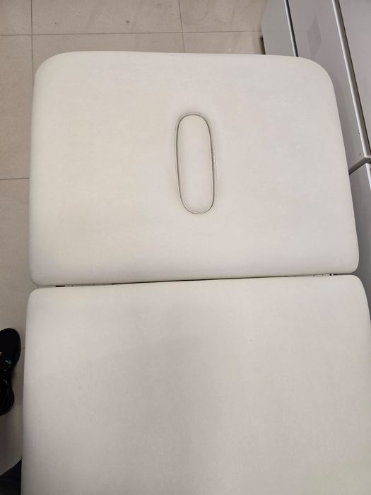 Łóżko medyczne, do masażu, zabiegów