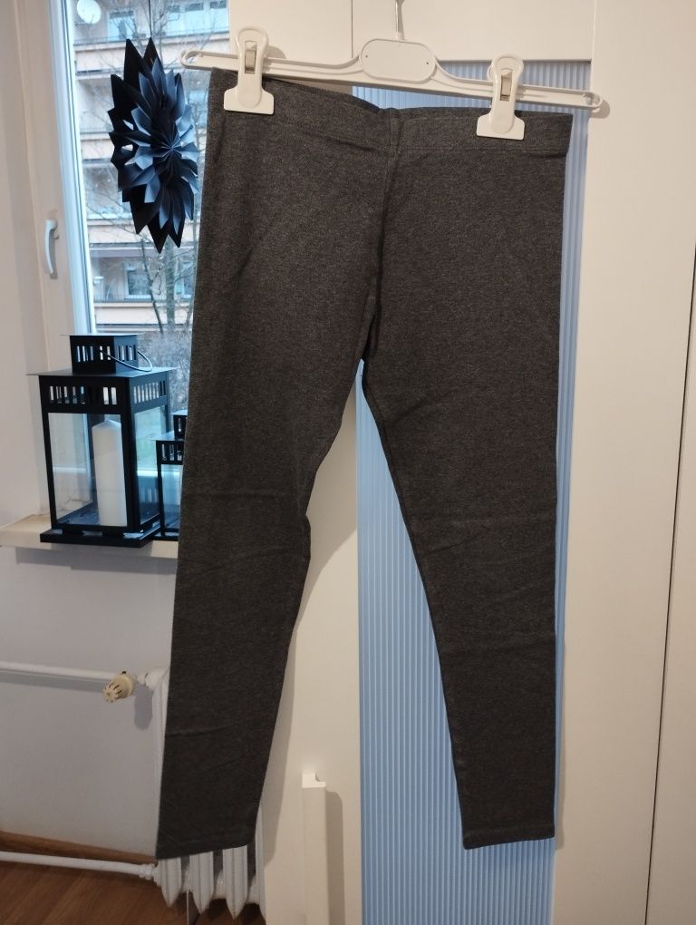 Komplet: koszulka+legginsy r.134/140 Next,H&M