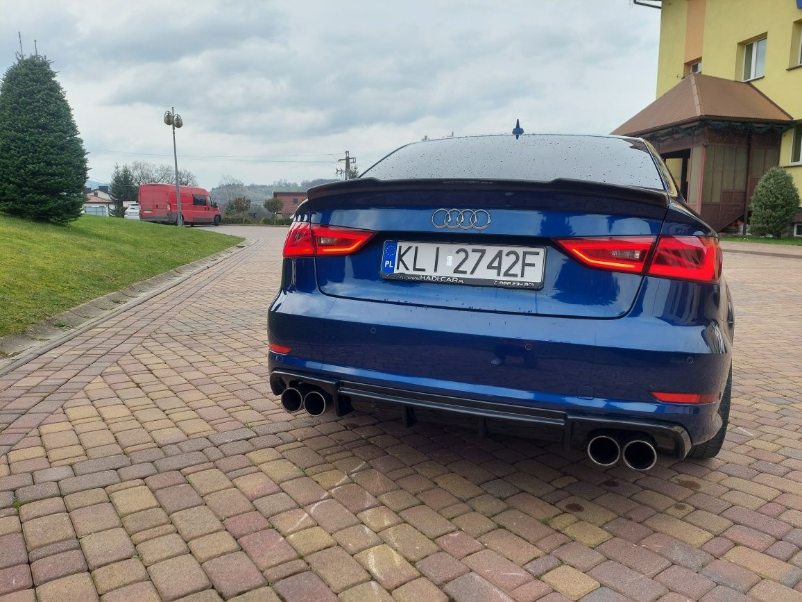 Audi A3 limousine S-line